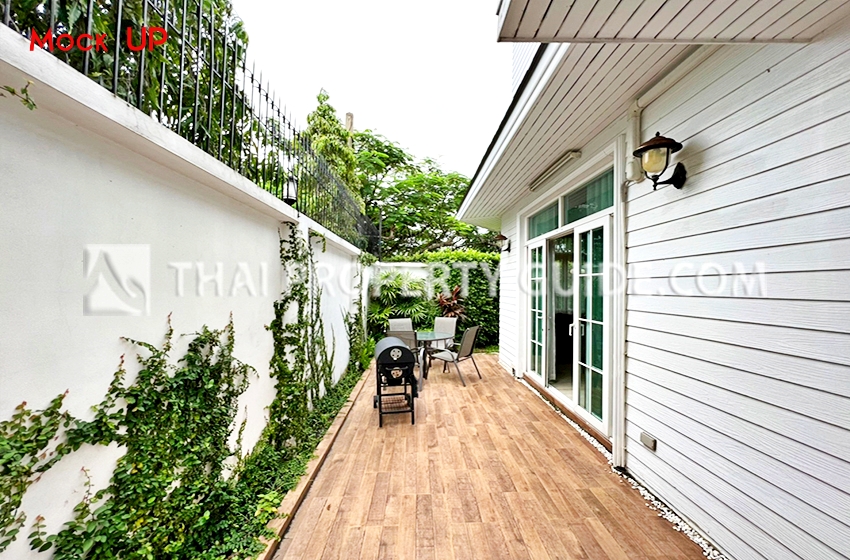 House with Shared Pool in Bangnatrad 